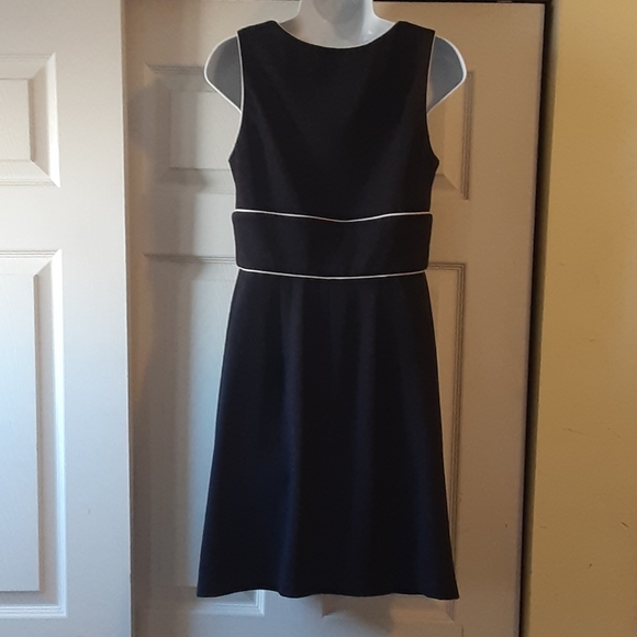 A.B.S dress - Picture 4 of 8